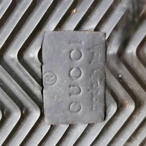 GUCCI Yeti Siberian Goat Hair Black Fur Vintage winter boots with COA - Picture 16 of 16